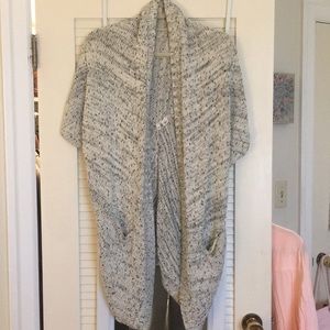 Black/White Specked Knit Shawl